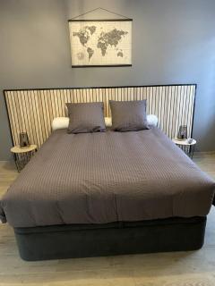 Marilyn guest room - - 5