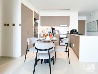 Luxurious 1BR at Grande Downtown with Iconic Views - 5