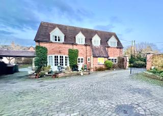 Holly Cottage - 9
