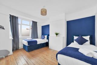 Treasure Chest Chessington - Ewell - 1