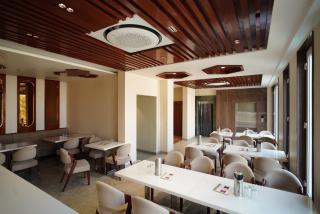 Hotel City Grand Varanasi - Varanasi - 2