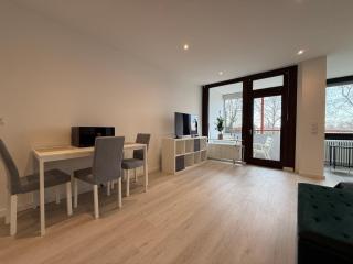 Design Apartment 3 Personen, Privater Parkplatz - Wunstorf - 1