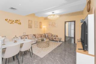 Escape24 - Luxury & Brand New 1BR in Al Khail Heights - 9