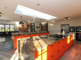 Royal Oak House - 2