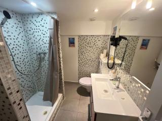 A076 Appart 4 pers chambre et terrasse au Suquet - Cannes - 3
