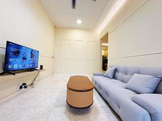 Cheap! New, 1-7 Pax PJ Town area, Easy Parking - Petaling Jaya - 0
