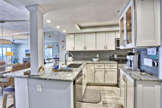 Land's End 10-303 Beach Front - Premier - 1