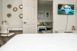 Luxe Marina Del Rey Apartment,Parking, Gym, Pool, jacuzzi,BBQ - 1