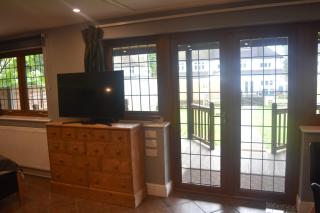 Spacious Garden Studio - Kings Langley - 3