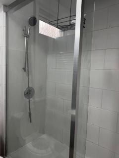 Double-Bedroom in the Heart of Salford Manchester GCSW6 Perfect for Short Stays - Manchester - 5