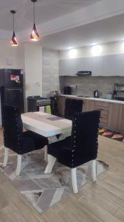Fully Furnished 1 Bedroom In Kileleshwa With Swimming Pool - Nairobi - 2
