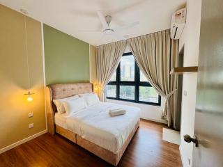 Luxury 4 Bedroom Suite at Kuala Lumpur near Maluri MRT By Suhad Suits KL - Kuala Lumpur - 0
