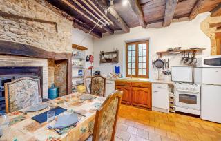 Nice Home In Val De Louyre Et Caude - - 5