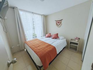 Depto A pasos de la playa-piscina-parking-lavadora-wifi-camas premiun-5pers - 3