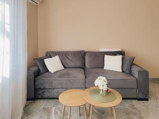 The Central Nest - 6