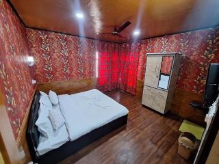 Hotel Naseem - Srinagar - 4