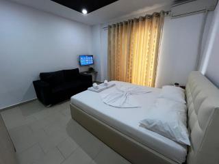 Cactus Apartment - Golem - 3