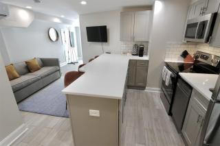 Darling Apartment in Capitol Hill - TWO min to Metro - Washington - 9