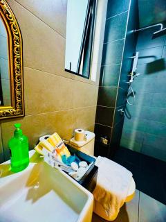 VIP3BR Romantic Retreat for12 withSea & City Views - Jelutong - 6