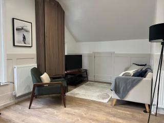 2-BR Flat in Nottingham, Newly Furnished & Great Location - Nottingham - 8