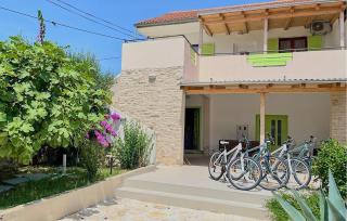 4 Bedroom Pet Friendly Home In Rupalj - Rupalj - 2