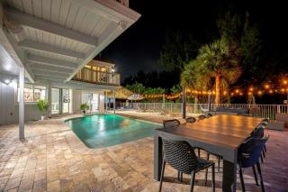 Beachfront Oasis w Htd Pool Cinema Game-Room Tiki - Pompano Beach - 1