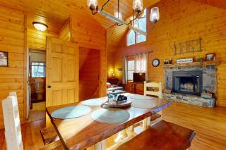 The Rushing Creek Cabin - Topton - 3