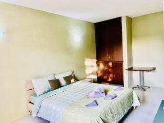 Budget friendly 2 bedroom apartment in the heart of St Julians, Paceville - St Julian's - 3