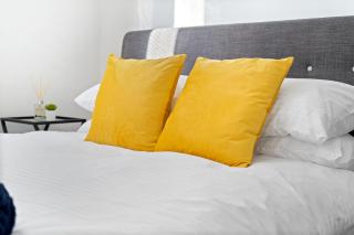 City Centre Gem - Apartment Sleeps 5 - 1