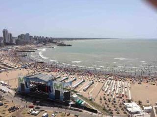 Departamento frente al mar tres dormitorios - Mar del Plata - 2