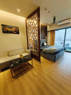 Luxurious suite with City view - Ghaziabad - 0