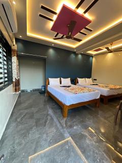 MEENAKSHI GUEST Inn - Hampi - 5