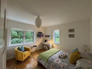 Elm Grove, Family Room - Schull - 7