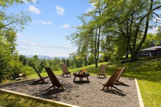 Zen Mountain View Retreat with Hot Tub - Accord - 6