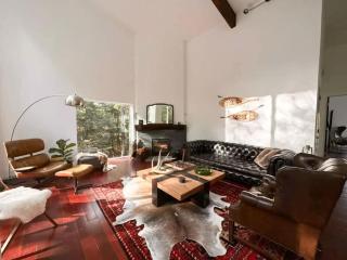 Unique and Private 25ft Waterfall House in Hunter - Elka Park - 2