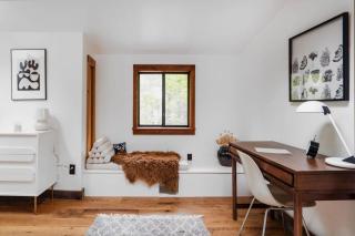 Chic Catskills Cabin with Hot Tub and Fire Pit - Lanesville - 5