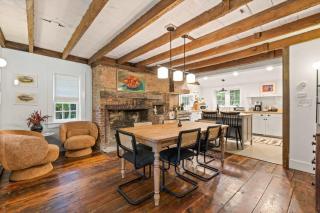 Historic Cottage w Brand New Hot Tub and Game Room - Pine Plains - 1