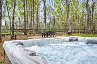 Lake House with Hot Tub and Fire Pit - Bumpass - 8