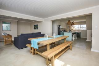 Casa Azul Downstairs Apartment - Struisbaai - 4