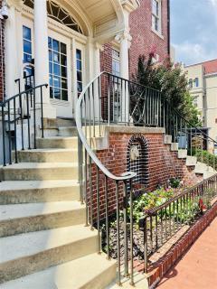 Destination Dupont - Deluxe Living Spacious Bright & Central - Washington, D.C. - 9