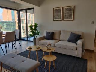 Unwind and Refresh in a Spacious 2-Bedroom for 4 - Santiago - 0