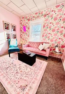 Barbie-1bed1bathkitchdeckgrill-sleeps Up To 4 - Russell - 7