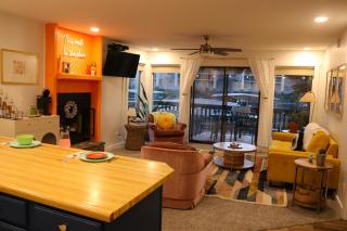 Daylight Cove Lakefront Condo, Pool, Hot Tub! - Lake Ozark - 1