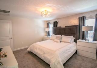 1556 PD - Poolside Bliss: Enchanted 4BR Townhome - Davenport - 9