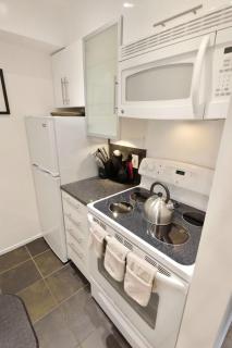 Four Reasons- Location Food Night Life Comfort - 3