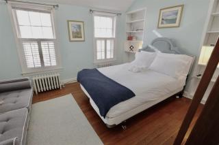 Georgetown Cobblestone Cottage - Private Parking - Washington, D.C. - 1