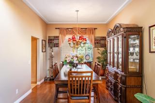 Spacious 3BR Retreat with Loft & Mountain Views - Rancho Santa Margarita - 3