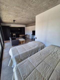 Monoambiente 4to piso de calidad en Pichincha - 2