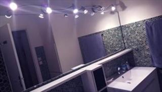 Quiet Bedroom, Comfy King Size bed, Shared Bathroom, Paris Center - París - 2