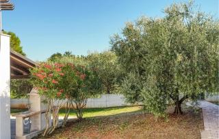 Lovely Home In Porec With Wifi - 2